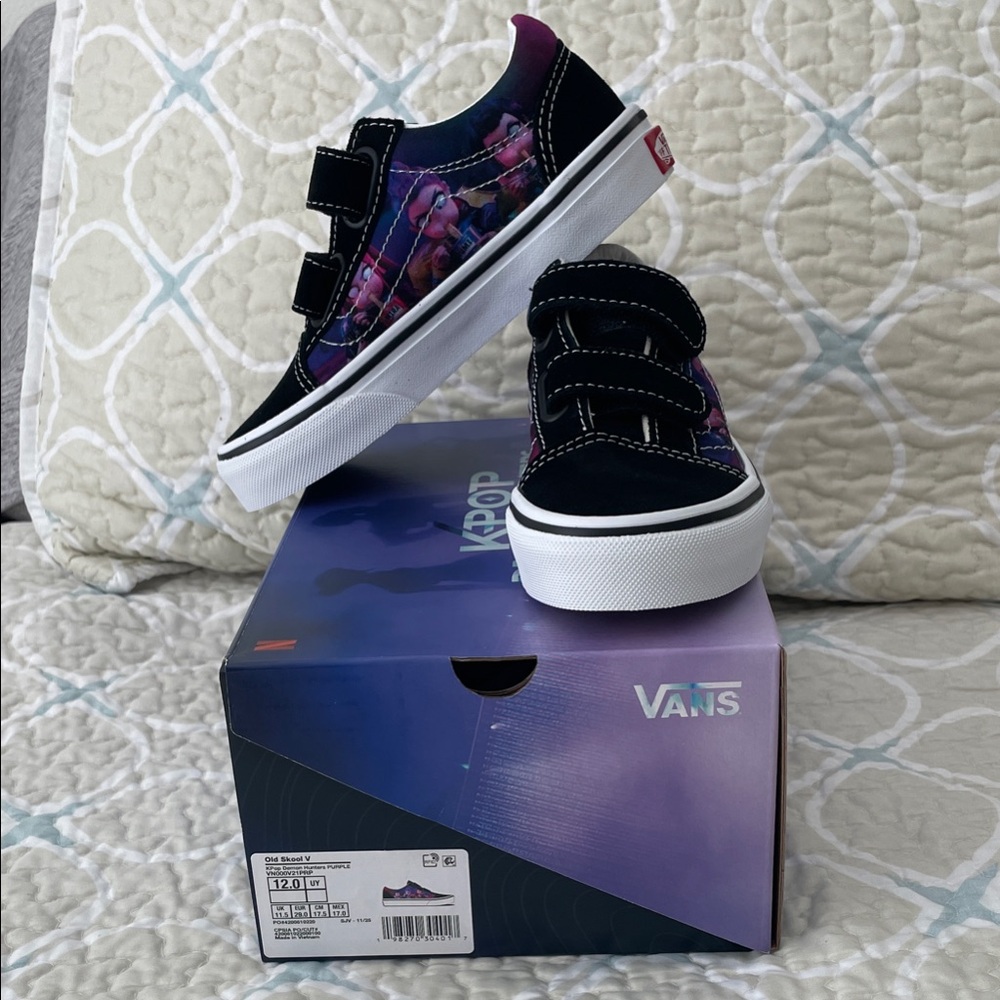 KPop Demon Hunters x Vans Little Kids Old Skool V Shoe